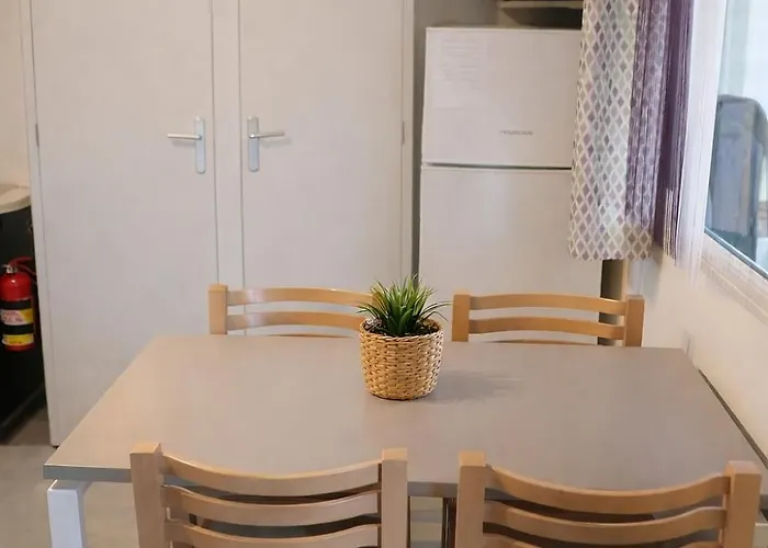 Le Cocon Des Pins - Mobilhome 6 Pers, Piscine * Saint-Jean-de-Monts